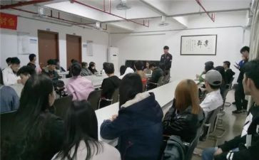 小学语文副班主任述职报告范文7篇